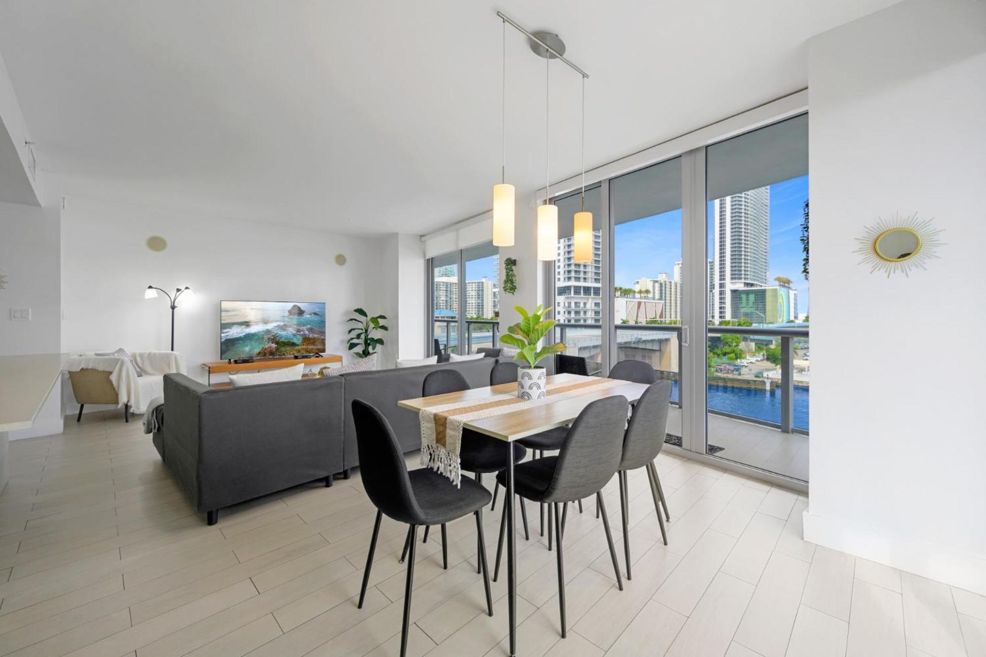 Hallandale Sky Water View Plaja Hallandale Exterior foto